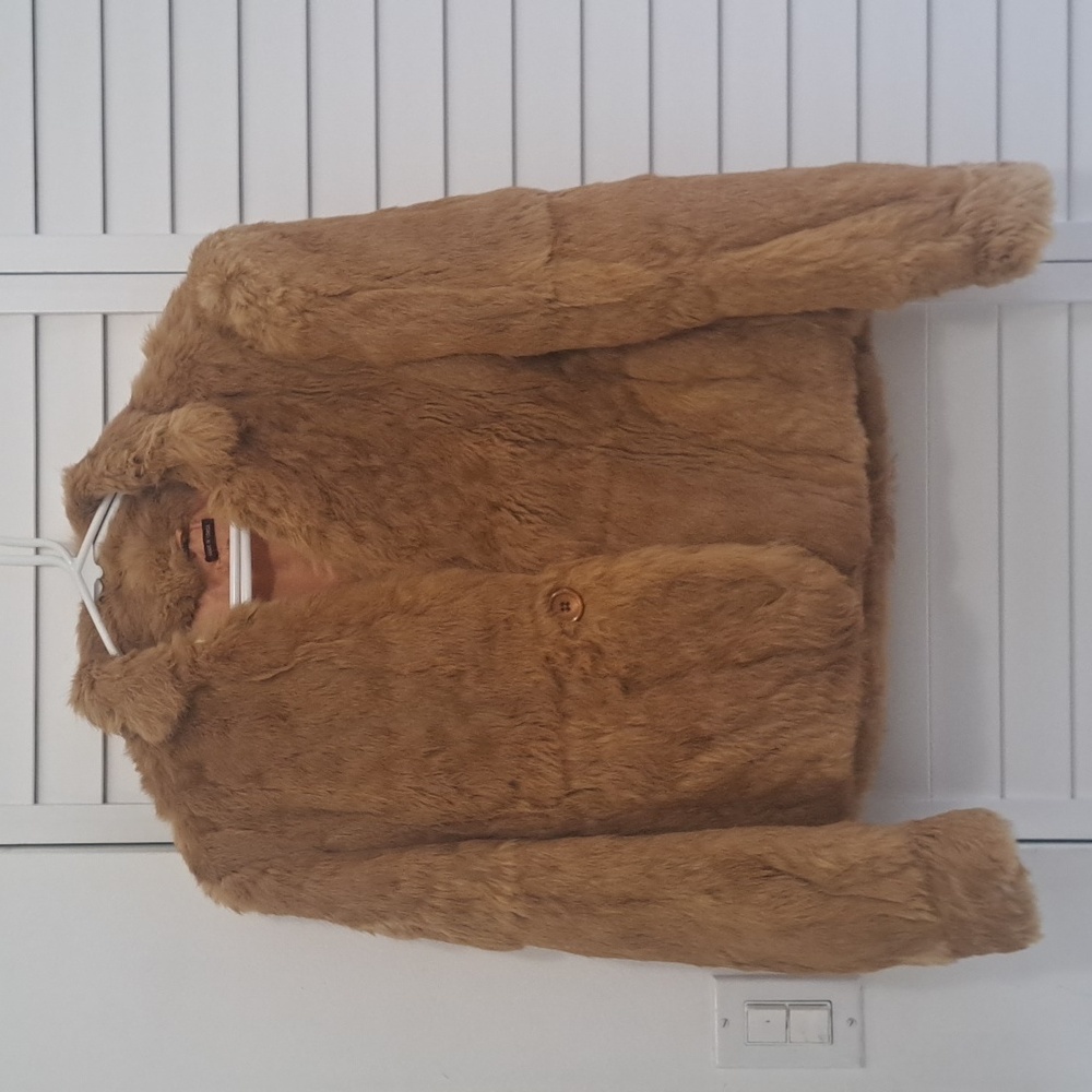 Beautiful Fake Fur Coat Medium